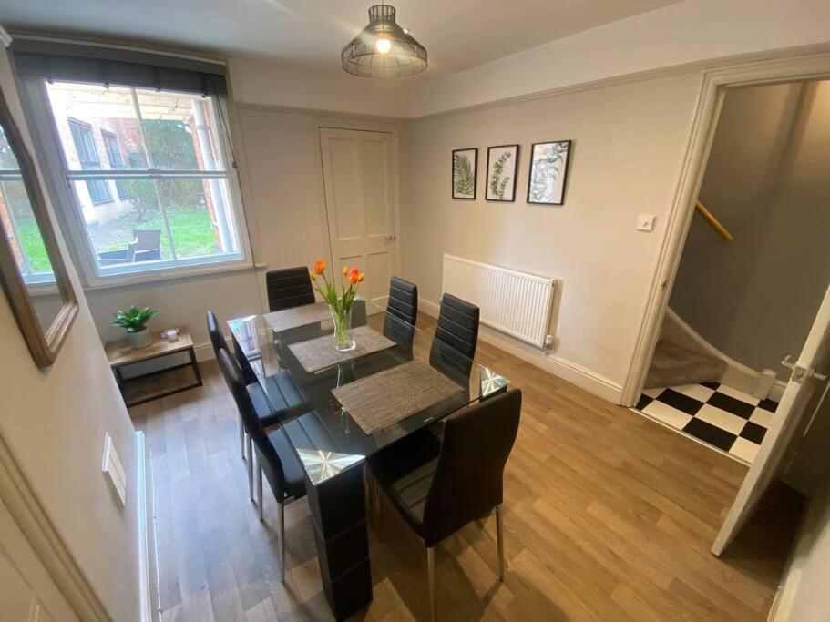 Sl - Fabulous 2 Bed Character Property Close To Townストラットフォード＝アポン＝エイボン エクステリア 写真